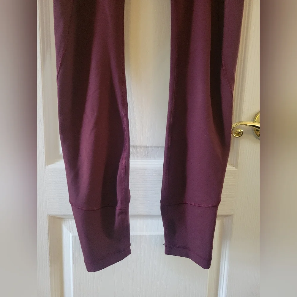 Lululemon In Movement 7/8 Tight Everlux 25